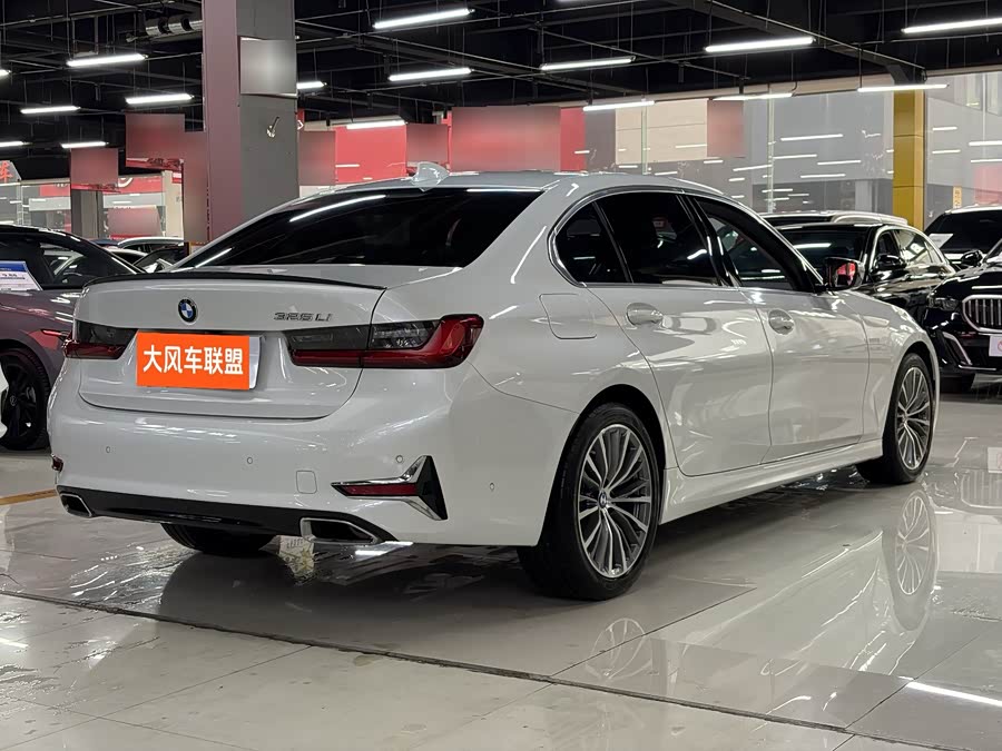 BMW 3 Series 2019 #5 BMW 3 Series 2019 car image #5
