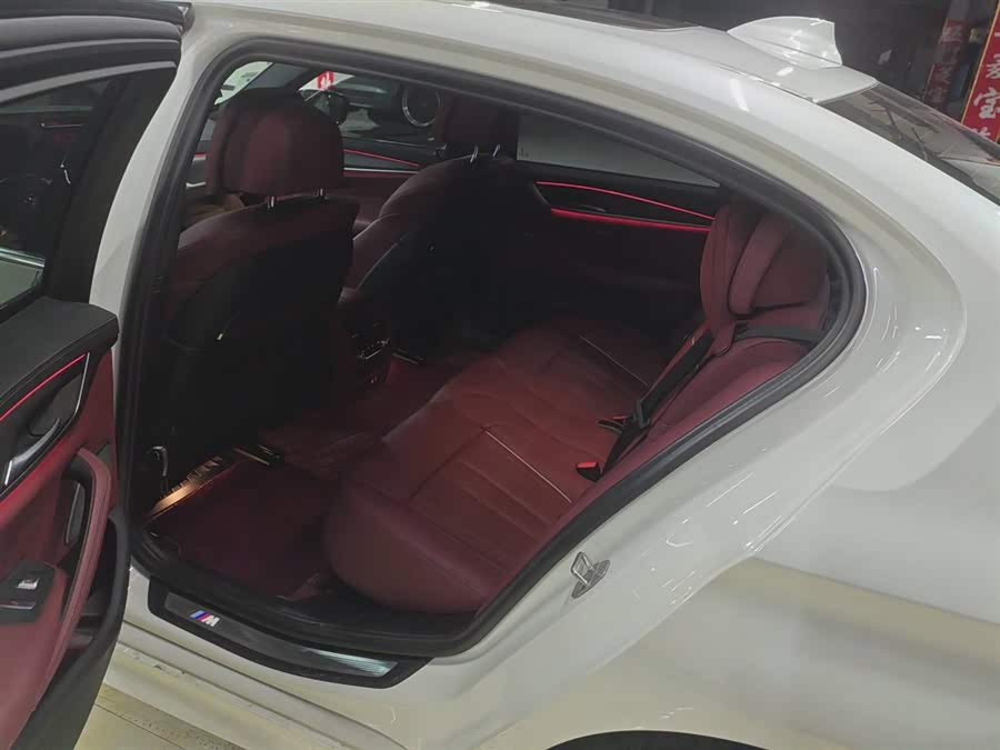 BMW 5 Series 2023 car image #5