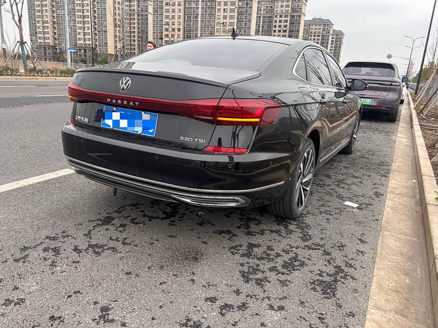 Volkswagen Passat 2021 car image #5