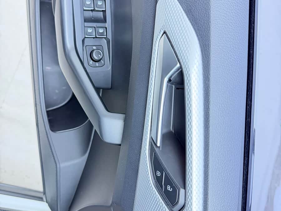 Volkswagen Tacqua 2022 car image #5