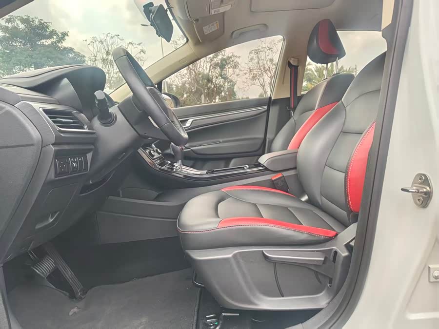GEELY Emgrand GS 2020 #5 GEELY Emgrand GS 2020 car image #5
