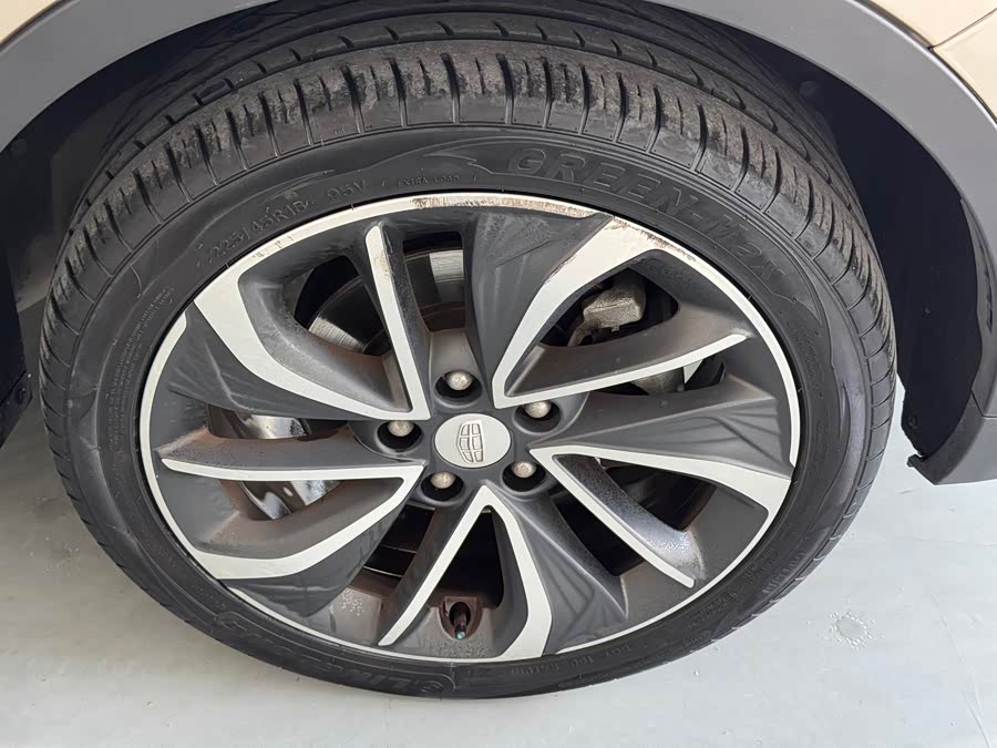 GEELY Emgrand GSe 2018 immagine di auto #5