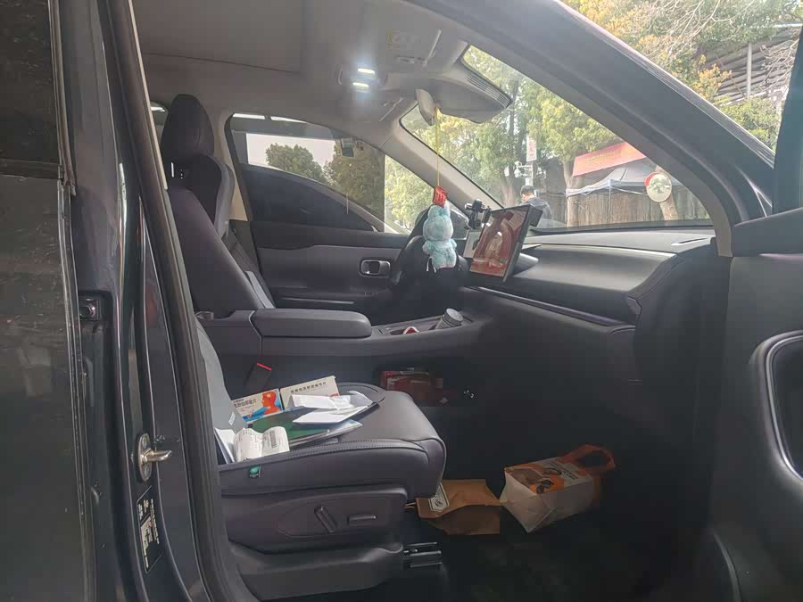 零跑汽车 零跑C10 2025 汽车图片 #5