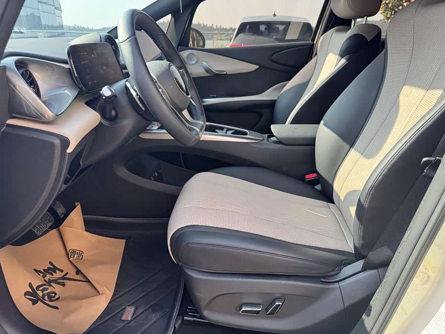 BYD Dolphin 2025 صورة سيارة #5