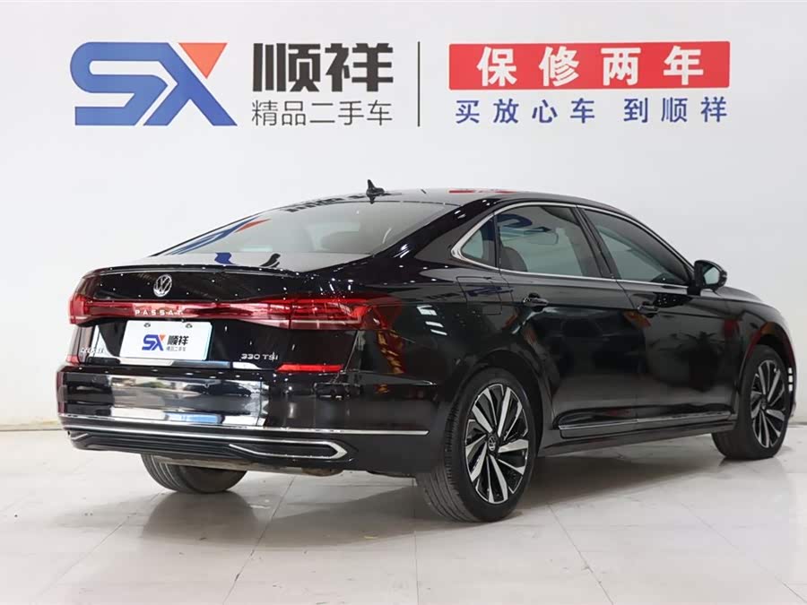 Volkswagen Passat 2023 car image #5