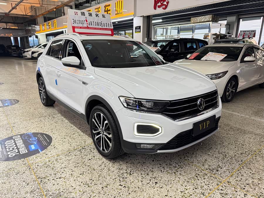 Volkswagen T-Roc 2022 car image #5