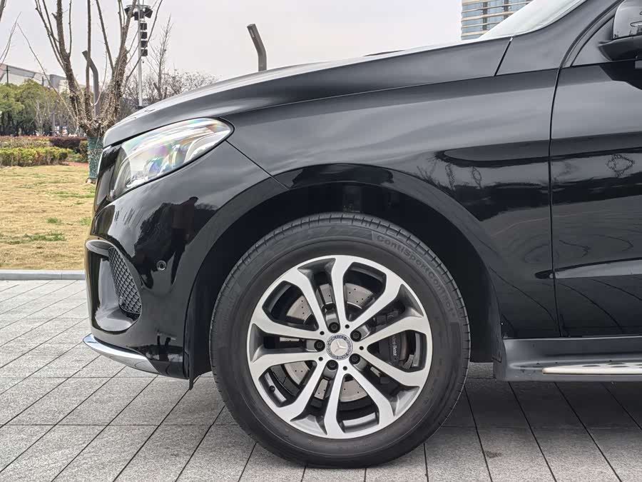 Mercedes-Benz GLE Class 2016 car image #5