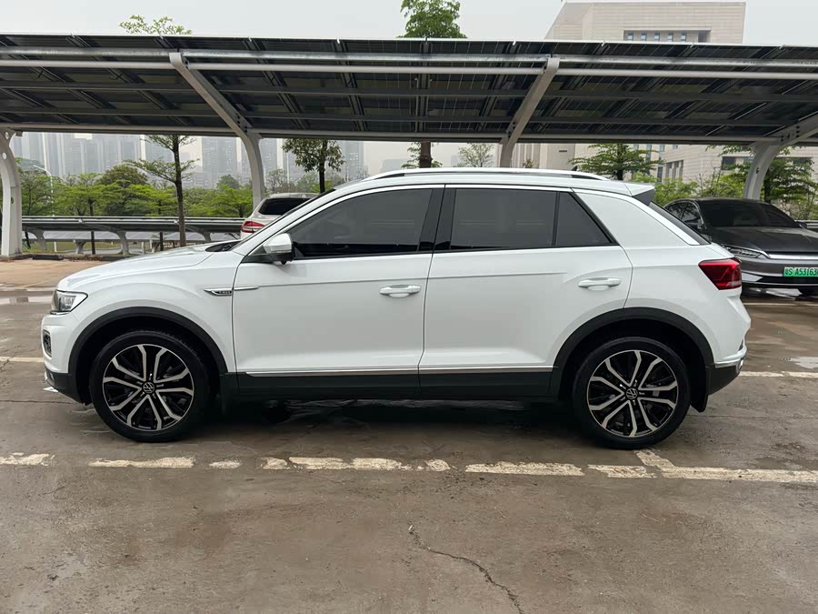 Volkswagen T-Roc 2023 #5 Volkswagen T-Roc 2023 car image #5