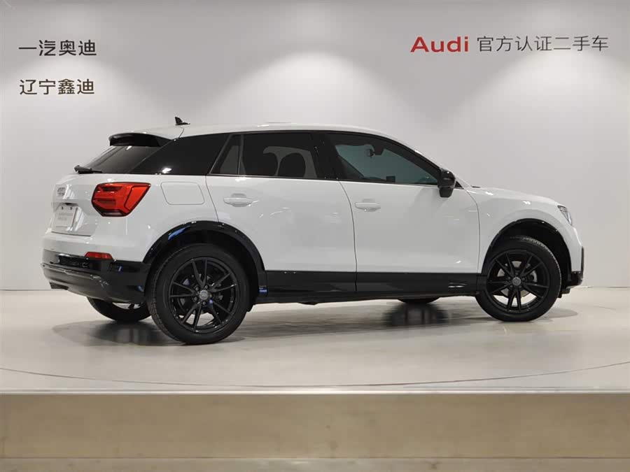 Audi Q2L 2020 car image #5