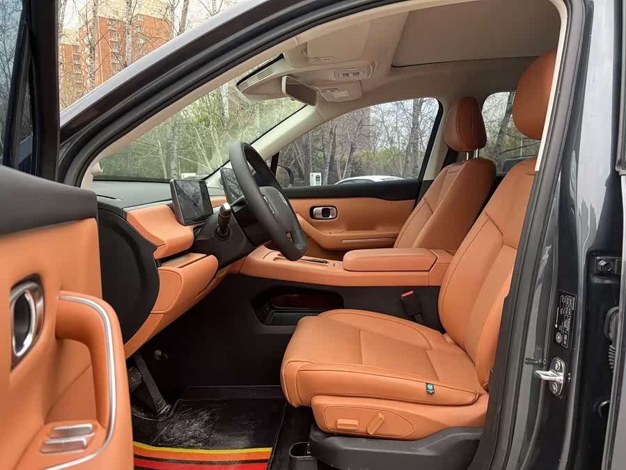 零跑汽车 零跑C10 2024 汽车图片 #5