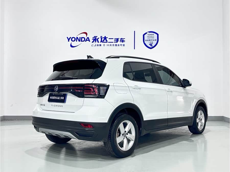 Volkswagen T-Cross 2023 car image #5