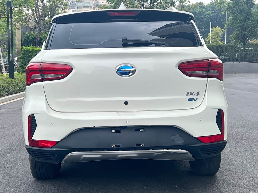 GAC ix4 2019 car image #5
