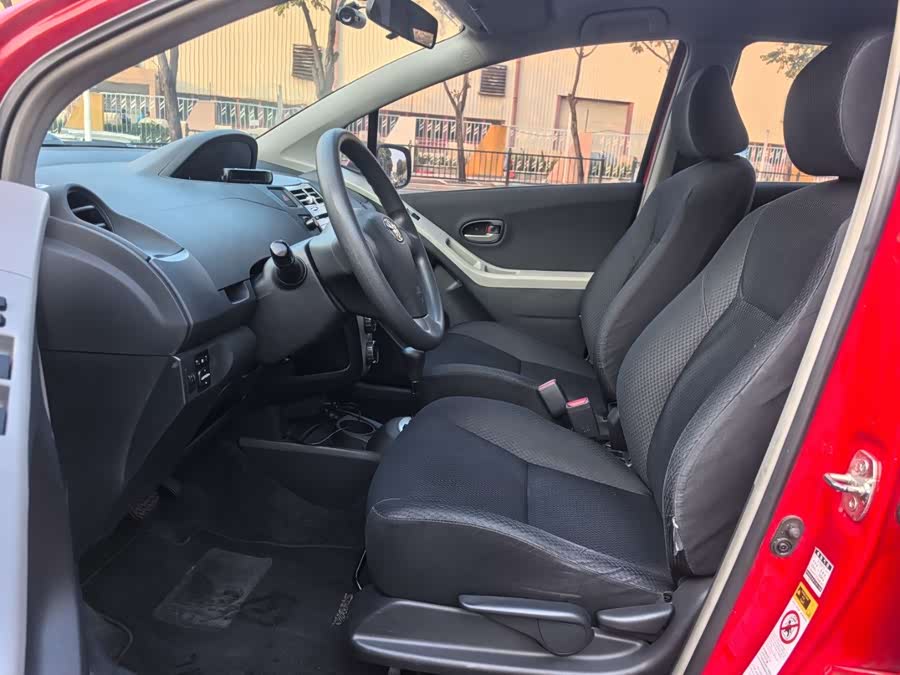 Toyota Yaris 2008 car image #5