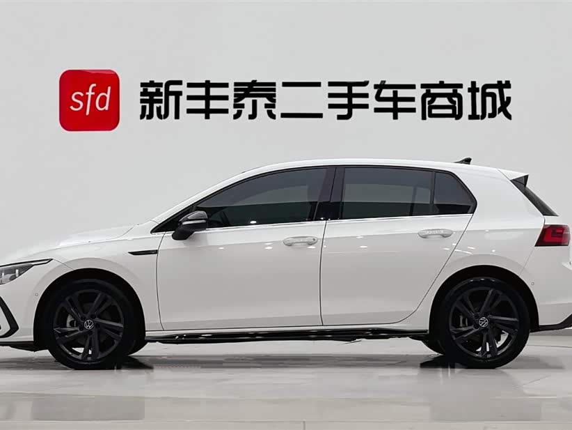 Volkswagen Golf 2020 car image #5