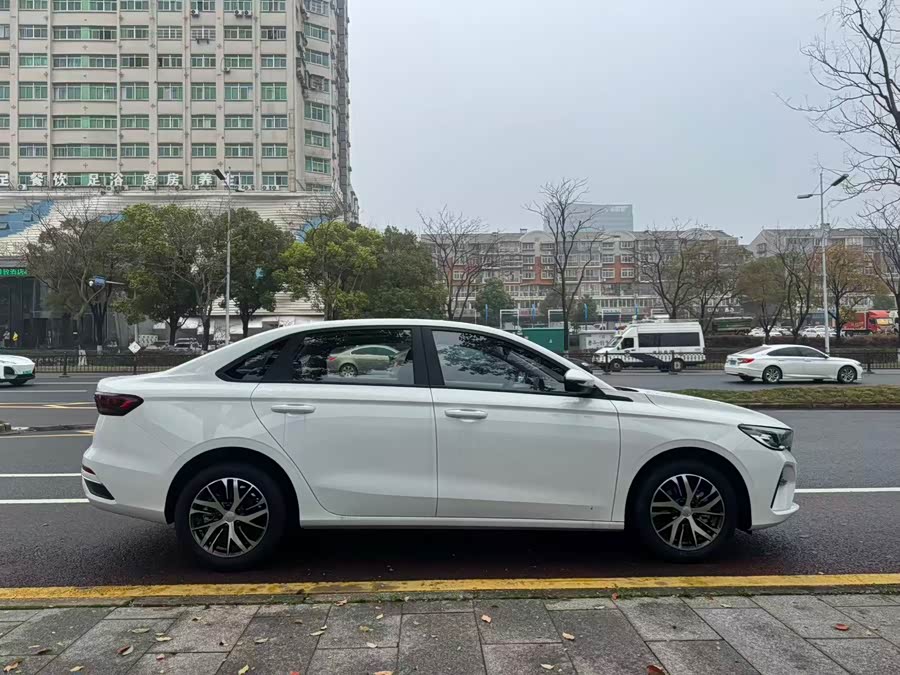 GEELY Emgrand 2026 car image #5