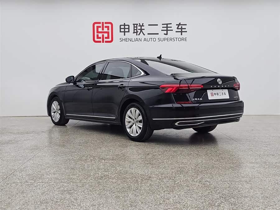 Volkswagen Passat 2021 car image #5