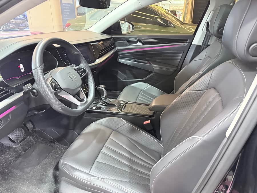 Volkswagen Passat 2022 صورة سيارة #5