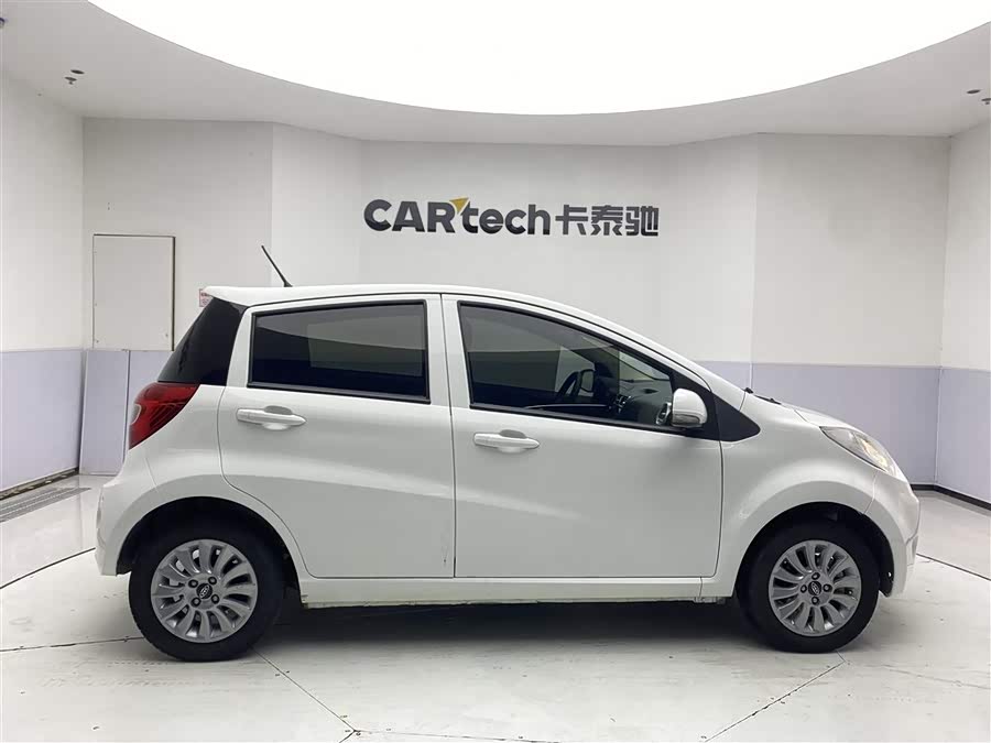 JAC 2019 car image #5