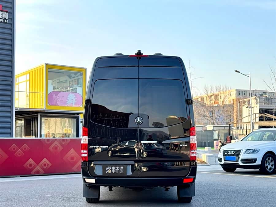 Mercedes-Benz GLE Class 2024 car image #5