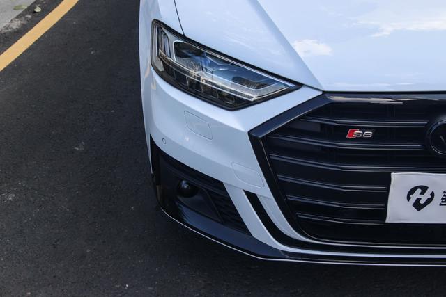 Audi S8 2022 immagine di auto #5