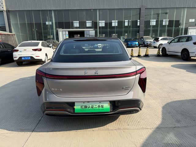 HongQi EH7 2024 car image #5