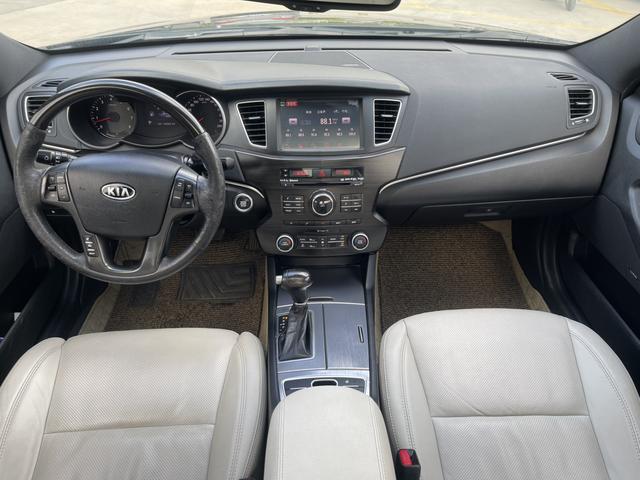 Kia Cadenza 2013 car image #5