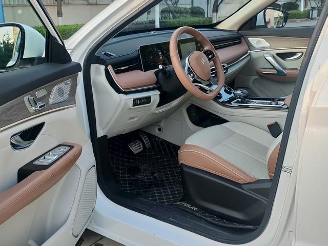 Jetour X70 C-DM 2024 car image #5