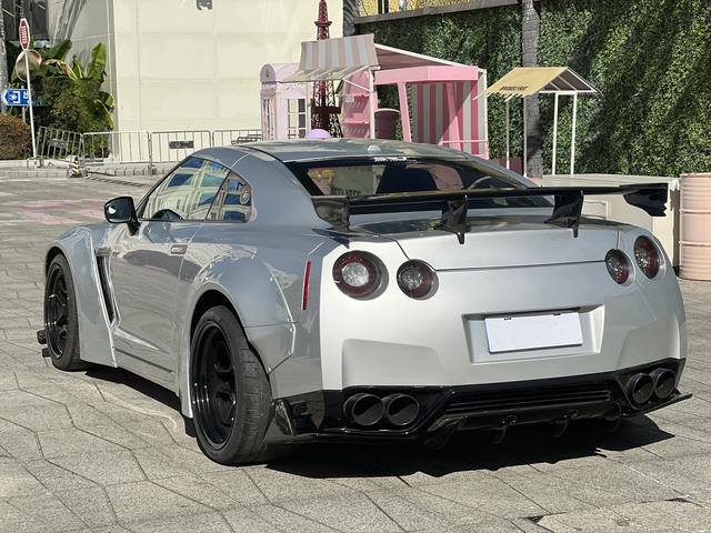 日产 日产GT-R 2011 汽车图片 #5