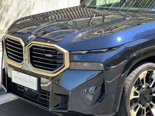 BMW XM 2025 car image #5