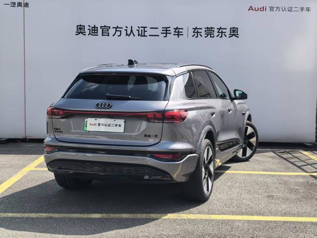 Audi Q6L Sportback e-tron 2025 car image #5