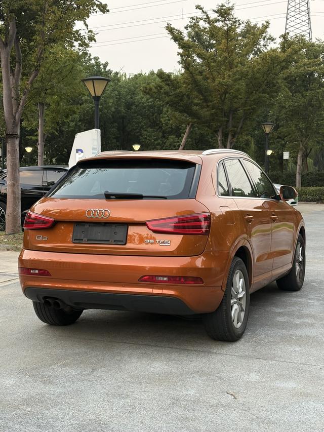 Audi Q3 (Imported) 2012 car image #5