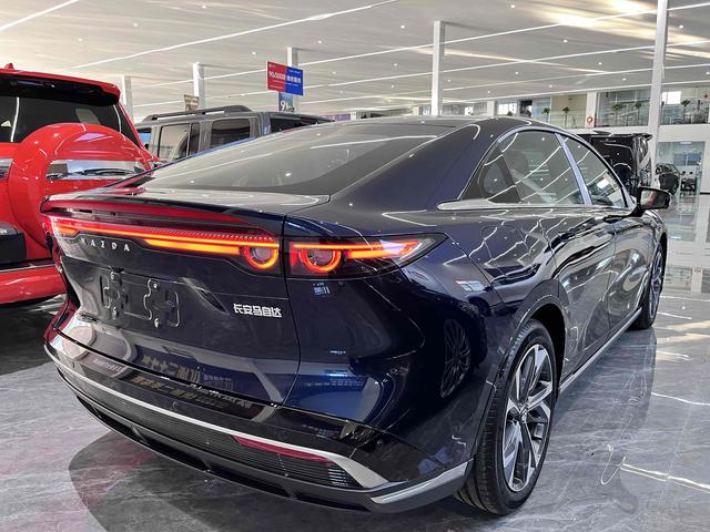 Mazda EZ-6 2025 صورة سيارة #5