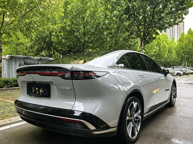 马自达 马自达EZ-6 2024 汽车图片 #5