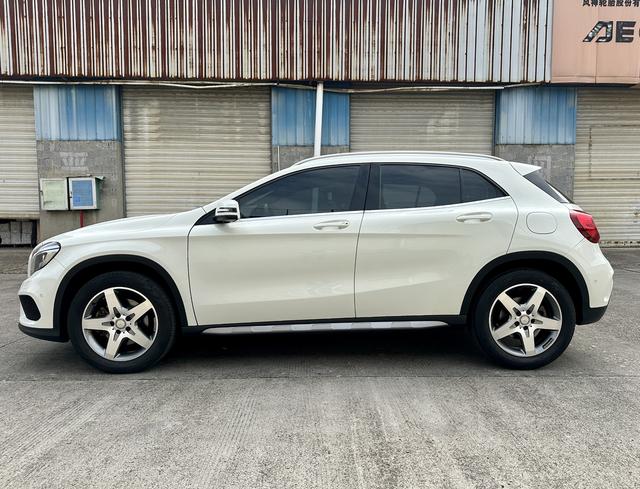 Mercedes-Benz GLA Class (Imported) 2015 car image #5