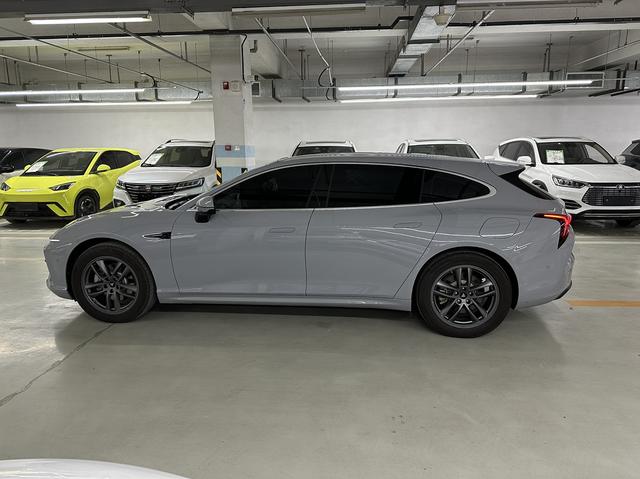 哪吒汽车 哪吒S猎装 2024 #5 哪吒汽车 哪吒S猎装 2024 汽车图片 #5