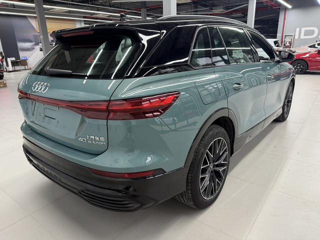 Audi Q5 e-tron 2023 immagine di auto #5