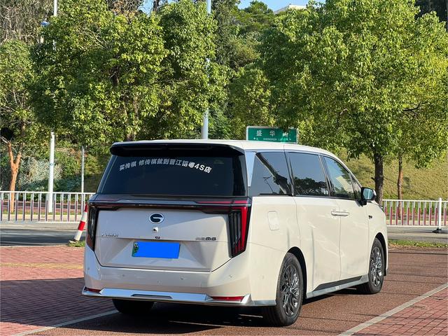 GAC Trumpchi Xiangwang M8 2025 #5 GAC Trumpchi Xiangwang M8 2025 car image #5