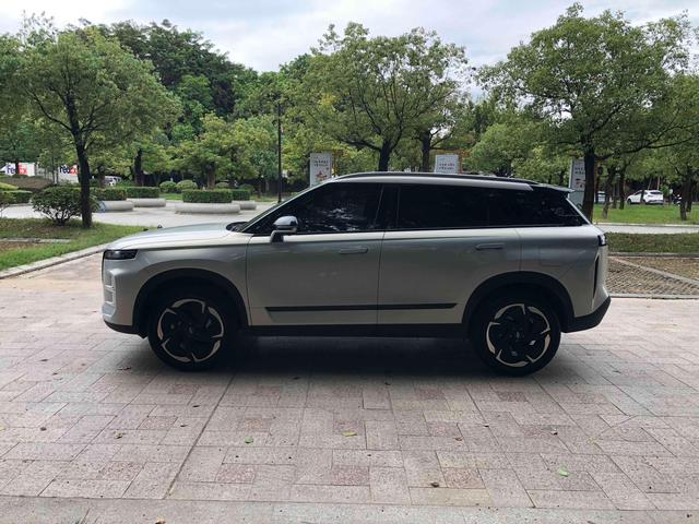 Chery Exploration 06 C-DM 2025 #5 Chery Exploration 06 C-DM 2025 car image #5