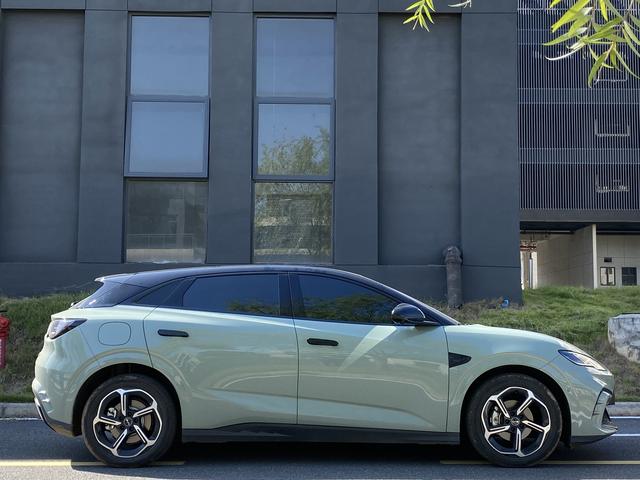 BYD Seal 06GT 2025 car image #5