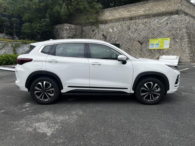 Exceed Chasing Wind C-DM 2023 #5 Exceed Chasing Wind C-DM 2023 car image #5