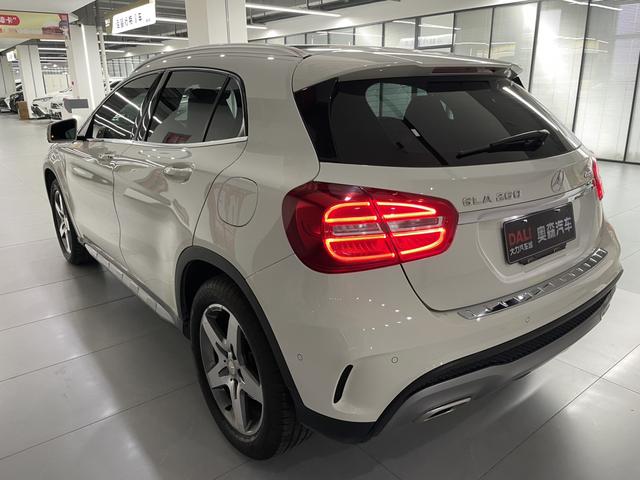 Mercedes-Benz GLA Class (Imported) 2015 #5 Mercedes-Benz GLA Class (Imported) 2015 car image #5