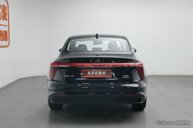 HongQi H5 PHEV 2025 #5 HongQi H5 PHEV 2025 car image #5