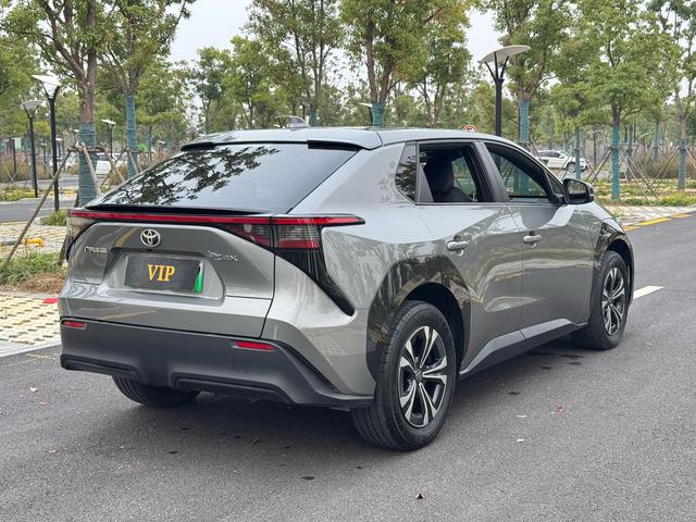 丰田 铂智4X 2024 汽车图片 #5