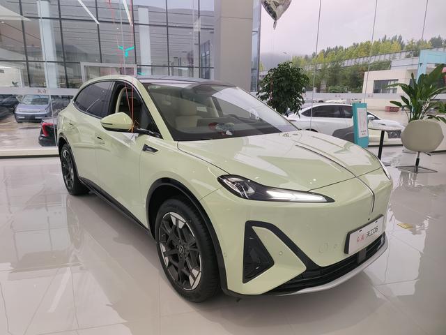 HongQi TianGong 06 2025 car image #5