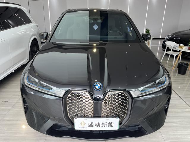 BMW iX 2023 car image #5