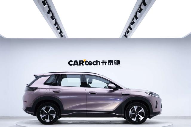 BYD Sea Lion 05 EV 2025 #5 BYD Sea Lion 05 EV 2025 car image #5