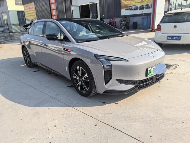 HongQi EH7 2024 car image #5