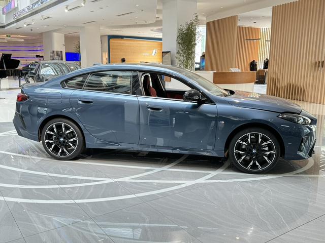 BMW 2 Series #5 BMW 2 Series car image #5