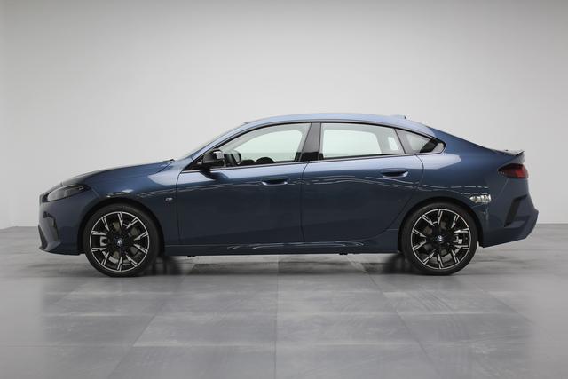 BMW 2 Series 2025 #5 BMW 2 Series 2025 car image #5