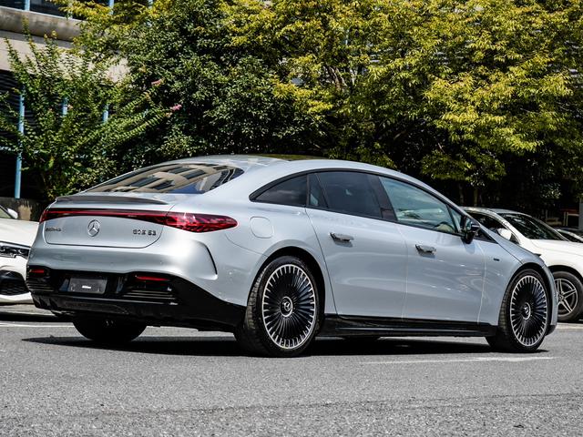 Mercedes-Benz EQS AMG 2024 car image #5